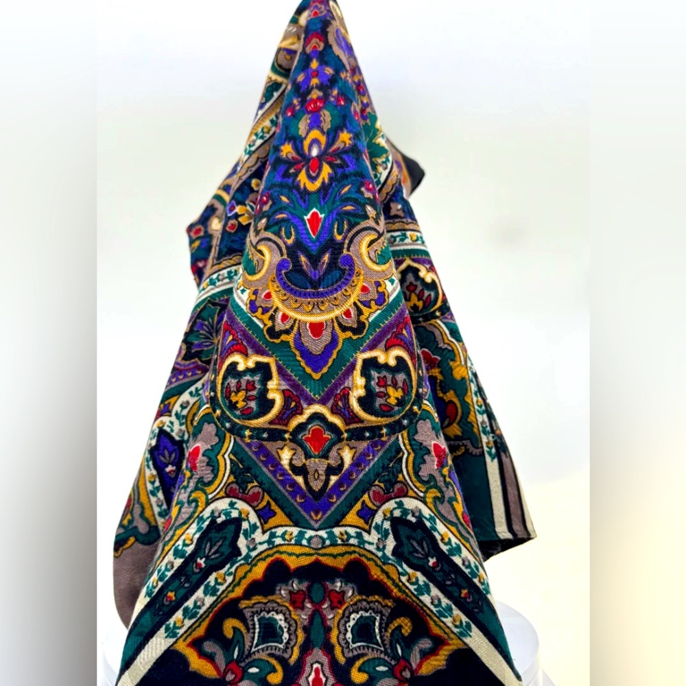 Yves Saint Laurent (YSL) Paisley Pattern Wool-Silk Blend Scarf